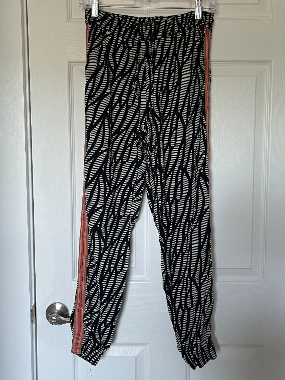 Maison Scotch black and white graphic pattern drawstring jogger pants Small